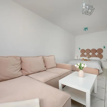 Motlawa River Old City Studio By Renters Apartment *
