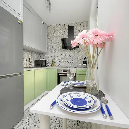 Apartment Motlawa River Old City Studio By Renters *